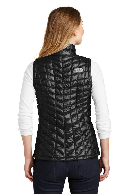 The North Face Ladies ThermoBall ™ Trekker Vest. NF0A3LHL